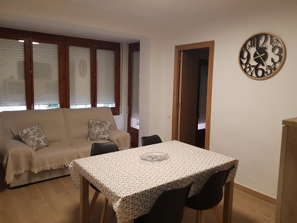 Fantastic Pis A Oliana Alt Urgell Lleida Wifi Apartment Exterior photo